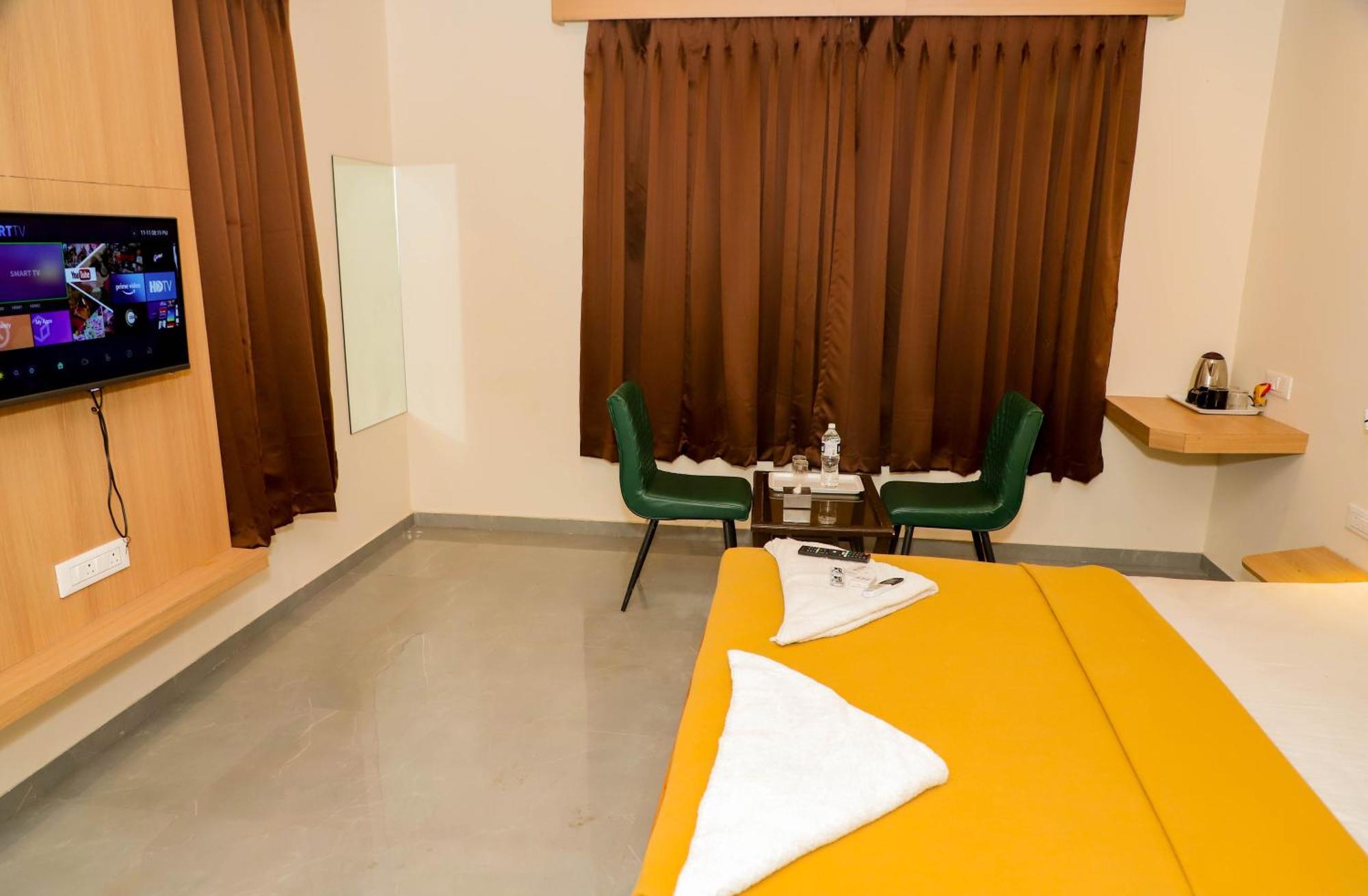 Hotel Arc Palace Bhiwandi Екстериор снимка