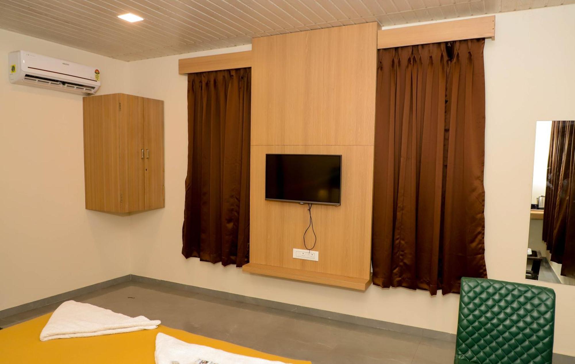 Hotel Arc Palace Bhiwandi Екстериор снимка